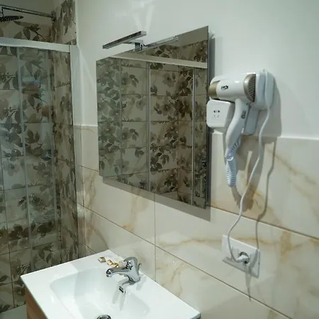Salerno Central Rooms Апартаменты Салерно