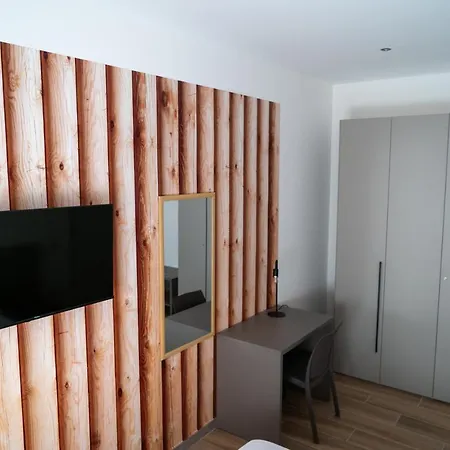 Διαμέρισμα Salerno Central Rooms