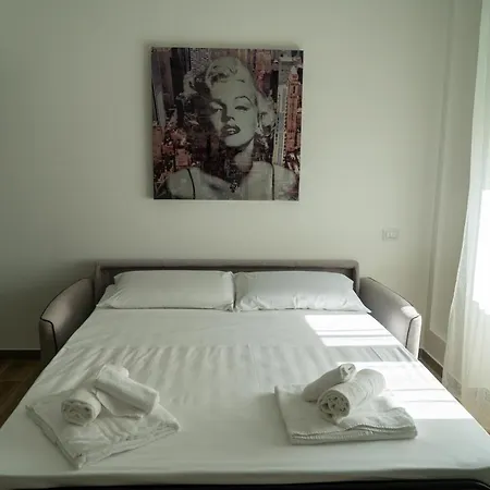 Salerno Central Rooms Apartment *